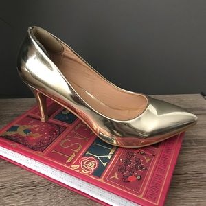 High heels shoes size 8